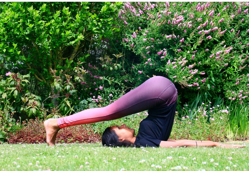 waarom is yoga goed voor je, yogablog, yoga Rijswijk, everything is om, Sabrina Soebhan